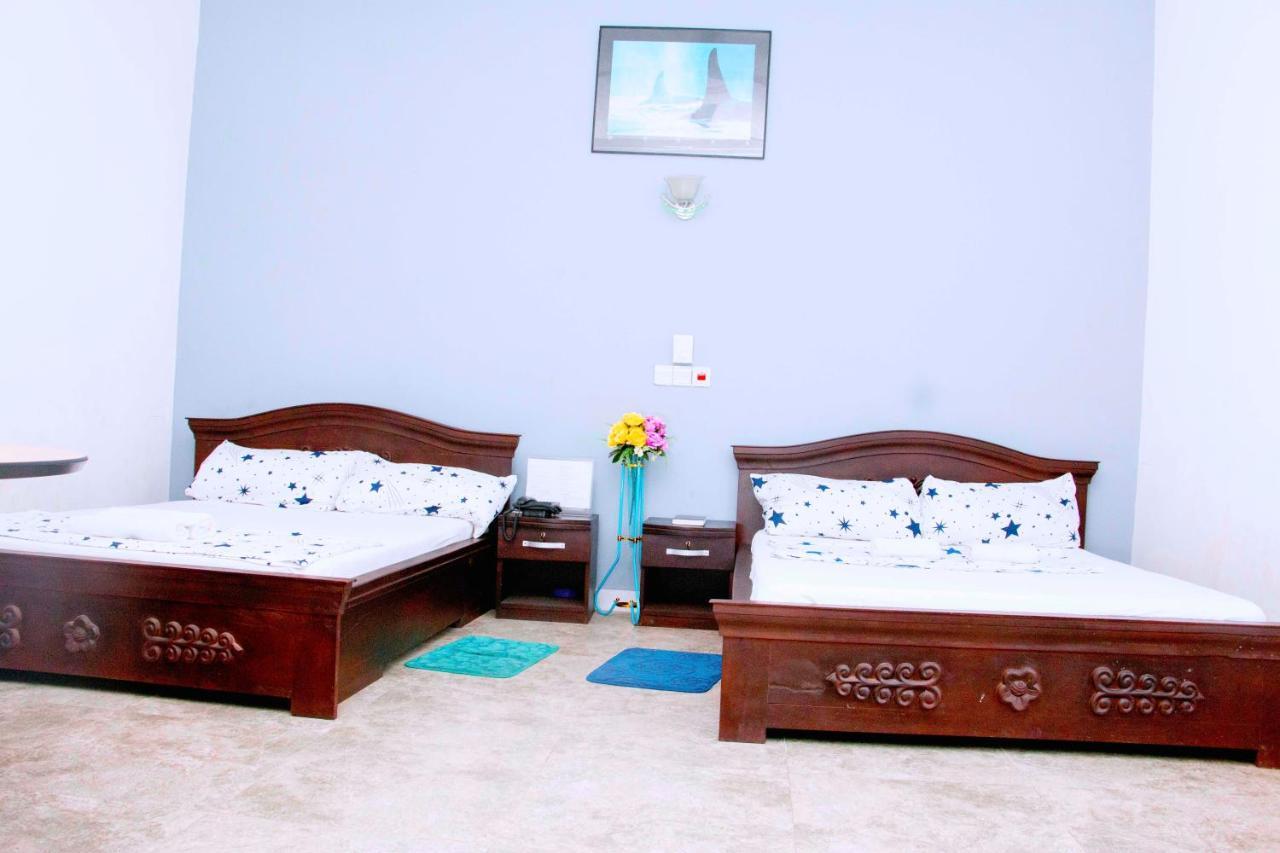 Nora Hotel โกโตนู ภายนอก รูปภาพ