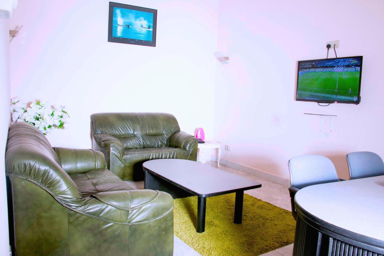 Nora Hotel โกโตนู ภายนอก รูปภาพ